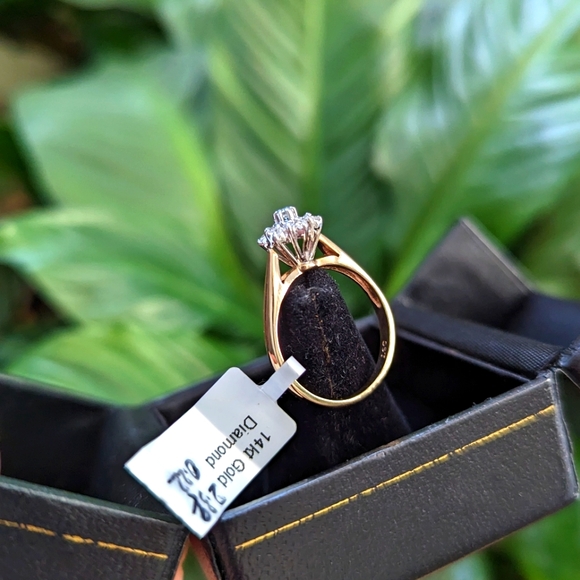 Diamond Ring 14k - Picture 3 of 9